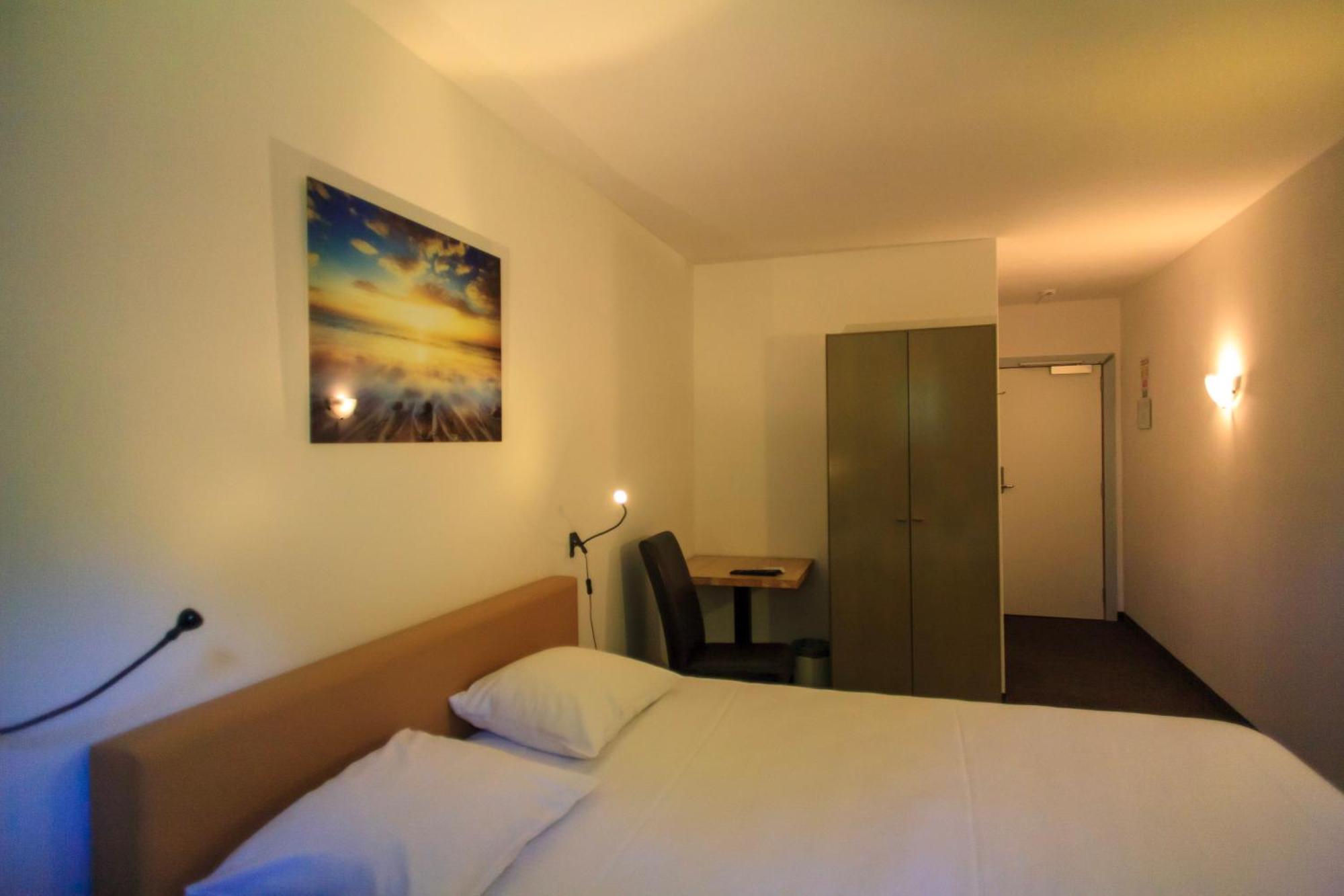 St-Janshof Hotel Waregem Exteriör bild